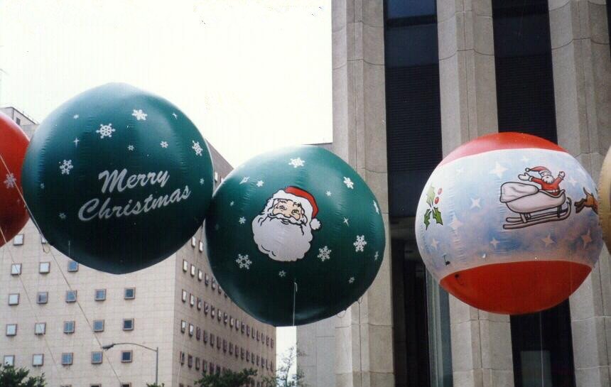 Giant Christmas ornament helium parade balloons